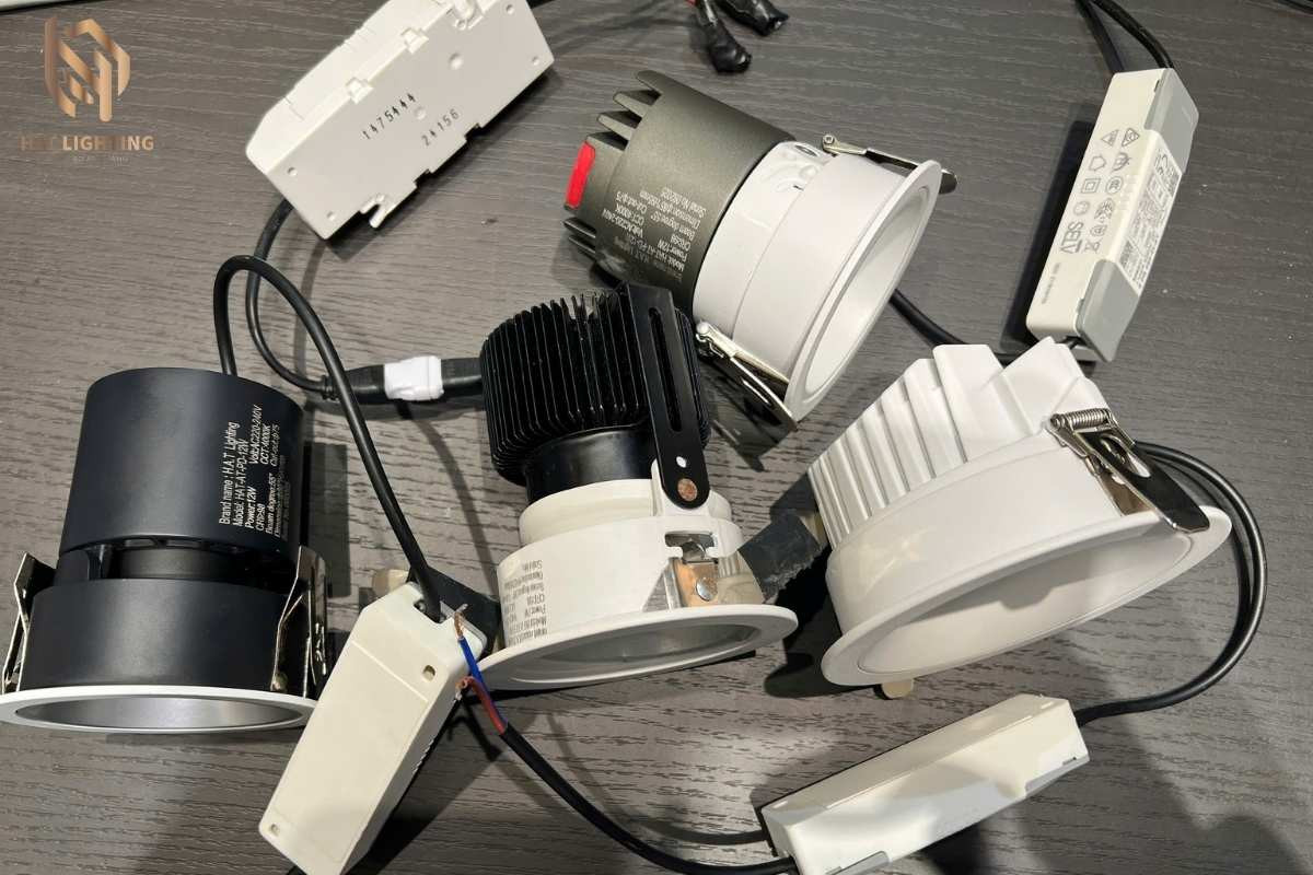Đèn Spotlight cao cấp Nghệ An