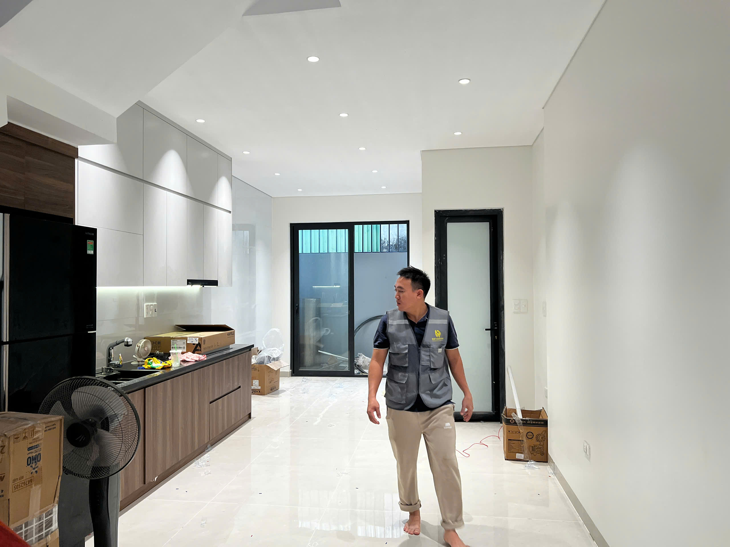 Thiết Kế Chiếu Sáng Chung Cư 7 Ứng dụng đèn downlight chống chói nguồn sâu cho thiết kế chiếu sáng chung cư Nghệ An trần thấp.