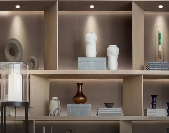 Tại Sao Lắp Đèn Spotlight Mà Nhà Vẫn Tối Tại Vinh? 3 Lỗi 90% Chủ Nhà Mắc Phải. 9 Đèn spotlight cao cấp có chỉ số CRI lớn hơn 90