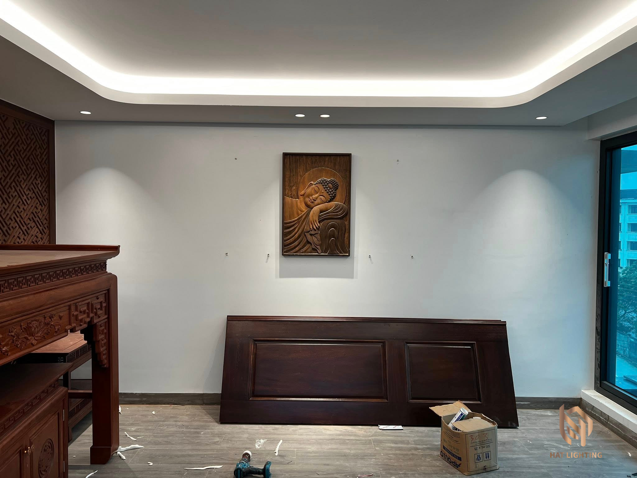 Khoảng cách lắp đèn spotlight